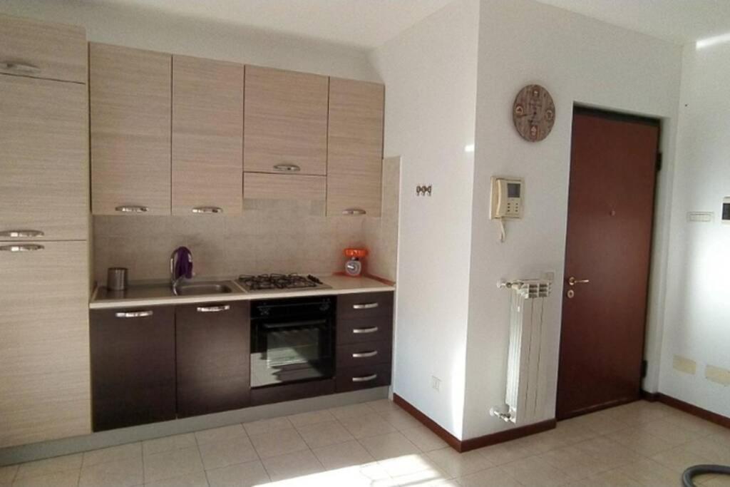 Апартаменты La Sistemazione Brillantino Titanium Роццано Экстерьер фото